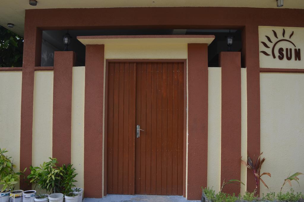 Sun Shine View Hotel Maafushi Exterior foto